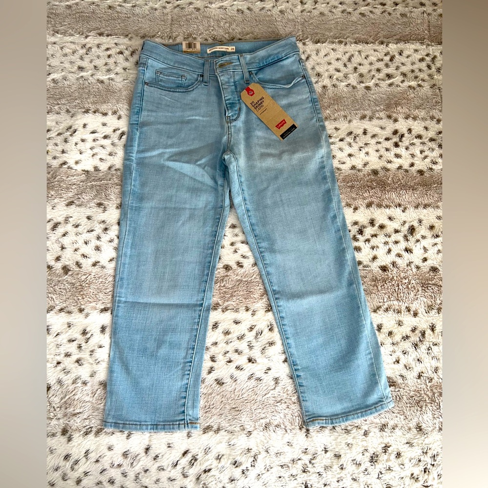 Levi’s Shaping Skinny Capri